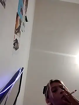 amairany27 online show from March 24, 2026, 4:50 am