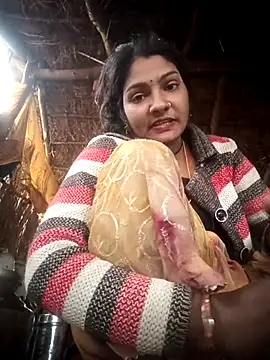 Snapshot of Hotty_raghni chatting on February 3, 2026, 2:53 am Hotty raghni online show from February 3, 2026, 2:53 am