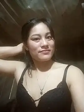 Snapshot of Momo-biki chatting on April 29, 2026, 8:40 am Momo-biki online show from April 29, 2026, 8:40 am