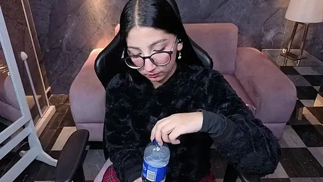 Sophie jones b online show from March 5, 2026, 12:45 pm