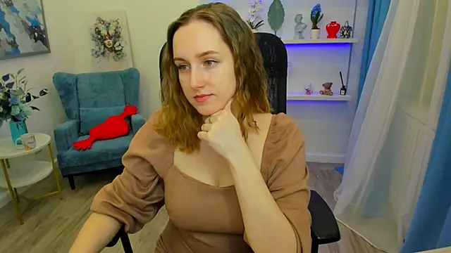 Snapshot of CaseyTerini chatting on February 17, 2026, 3:36 am CaseyTerini online show from February 17, 2026, 3:36 am