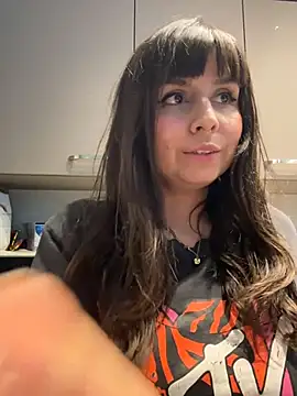 lovelyjinny online show from March 16, 2026, 3:05 pm