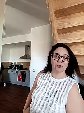 pulpeuse64 online show from March 16, 2026, 8:18 am