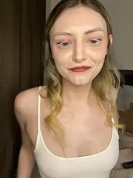 Leecey online show from March 8, 2026, 2:04 am