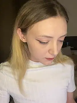 Leecey online show from March 8, 2026, 9:29 pm