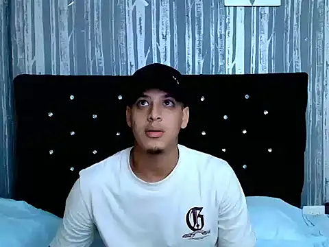 Snapshot of Noah_Blackk chatting on February 5, 2026, 2:00 pm Noah Blackk online show from February 5, 2026, 2:00 pm