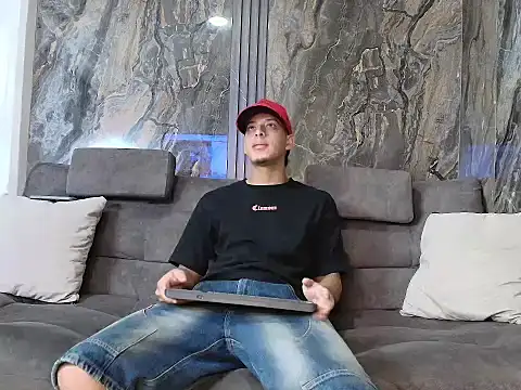 Snapshot of Noah_Blackk chatting on February 20, 2026, 1:11 pm Noah Blackk online show from February 20, 2026, 1:11 pm