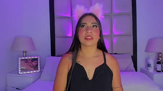 SussyFox online show from April 7, 2026, 3:18 am