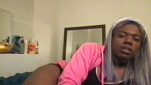 frenchiego online show from March 9, 2026, 4:27 am