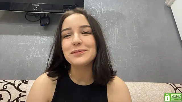 Snapshot of Sylynisem chatting on February 2, 2026, 7:34 pm Sylynisem online show from February 2, 2026, 7:34 pm