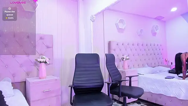 Snapshot of JazminRusso_ chatting on April 9, 2026, 4:56 am JazminRusso online show from April 9, 2026, 4:56 am