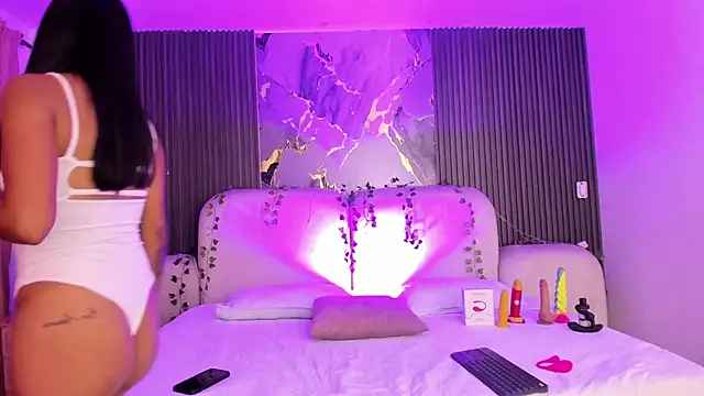 Snapshot of JazminRusso_ chatting on May 15, 2026, 5:36 am JazminRusso online show from May 15, 2026, 5:36 am