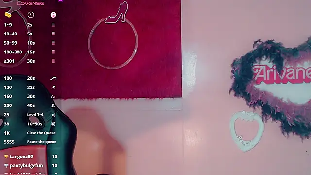 isabella vogue online show from February 13, 2026, 11:28 am