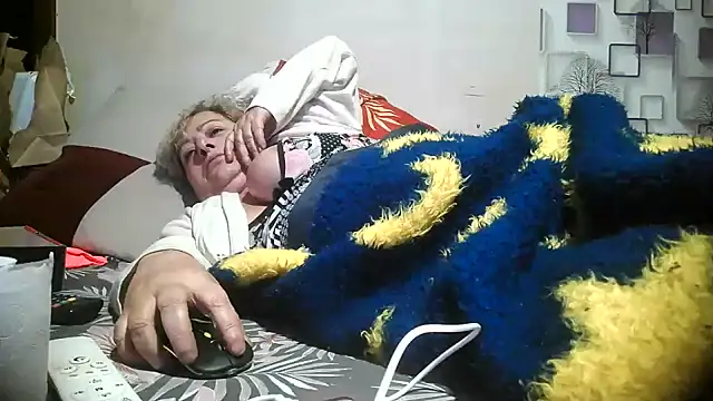 Snapshot of bialoba7 chatting on July 30, 2026, 12:20 am bialoba7 online show from July 30, 2026, 12:20 am