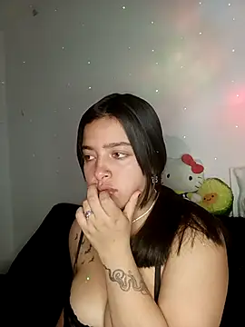 Snapshot of _juli17_ chatting on February 8, 2026, 8:01 pm juli17 online show from February 8, 2026, 8:01 pm