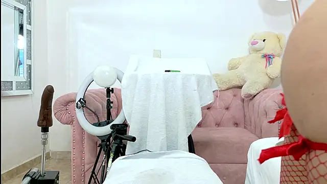 Snapshot of Ashley_Jonness_ chatting on February 15, 2026, 7:51 am Ashley Jonness online show from February 15, 2026, 7:51 am