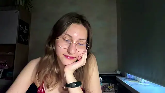 Miaaa Moon online show from May 21, 2026, 4:36 pm