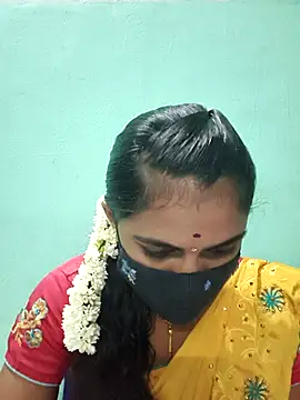 Snapshot of Tamil_Hot_Shana chatting on May 12, 2026, 1:30 pm Tamil Hot Shana online show from May 12, 2026, 1:30 pm