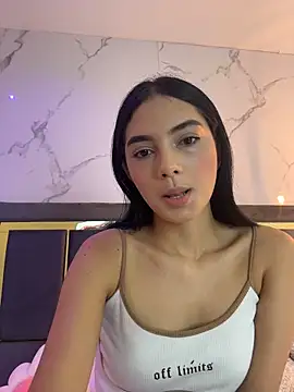 Doll Alaia  online show from February 6, 2026, 12:30 pm