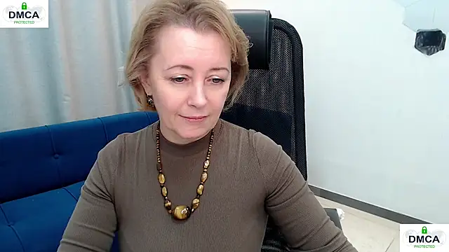 Snapshot of MONA_W chatting on February 18, 2026, 11:06 am MONA W online show from February 18, 2026, 11:06 am