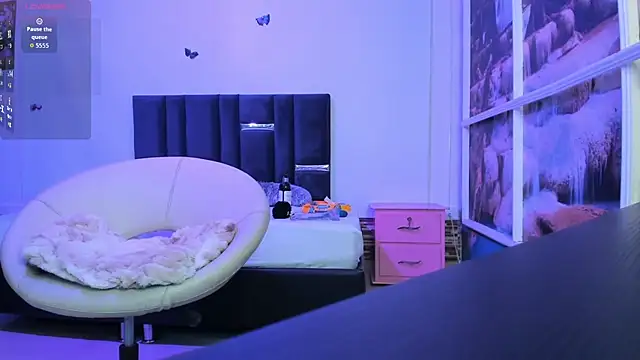 Katee mos online show from March 5, 2026, 3:46 am