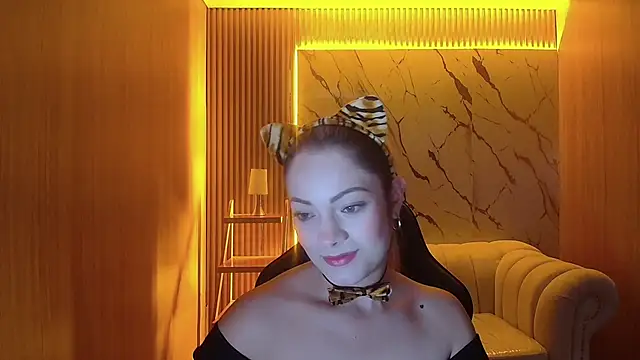 Snapshot of sofia_nova_tf chatting on February 5, 2026, 1:27 pm sofia nova tf online show from February 5, 2026, 1:27 pm