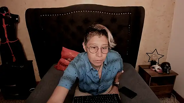 Snapshot of Kali_Panther chatting on February 6, 2026, 12:30 pm Kali Panther online show from February 6, 2026, 12:30 pm