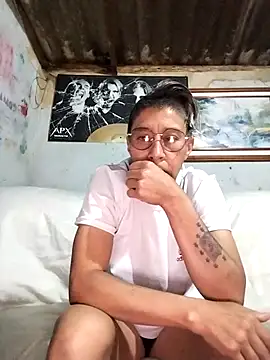 Snapshot of Kali_Panther chatting on February 14, 2026, 2:19 am Kali Panther online show from February 14, 2026, 2:19 am