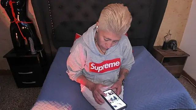 Kali Panther online show from April 19, 2026, 6:10 pm