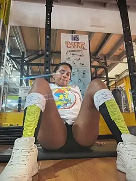 Snapshot of LunaHeat chatting on February 6, 2026, 3:26 pm LunaHeat online show from February 6, 2026, 3:26 pm