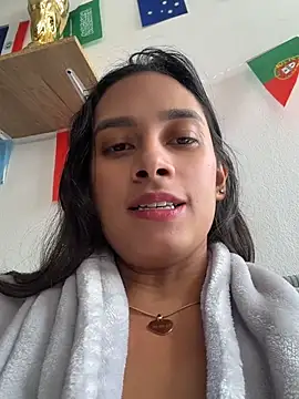 LunaHeat online show from July 10, 2026, 3:14 pm