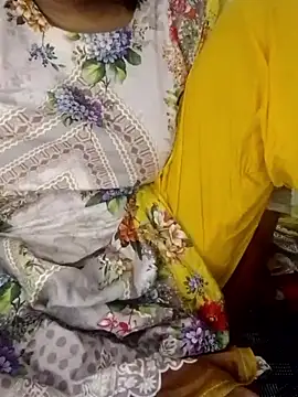 Toma7890 online show from April 8, 2026, 4:18 pm