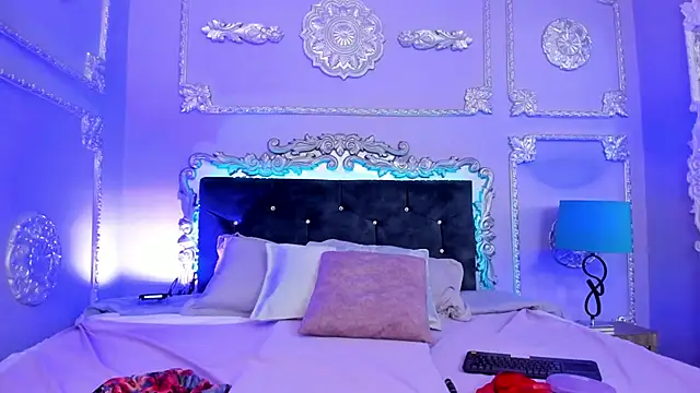 Lilith Naugthy online show from April 14, 2026, 11:49 am