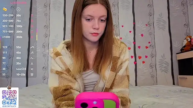 Snapshot of SueFerreyra chatting on February 17, 2026, 8:33 am SueFerreyra online show from February 17, 2026, 8:33 am