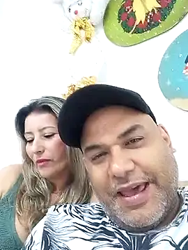 Snapshot of wessAndSandri chatting on February 19, 2026, 8:05 pm wessAndSandri online show from February 19, 2026, 8:05 pm