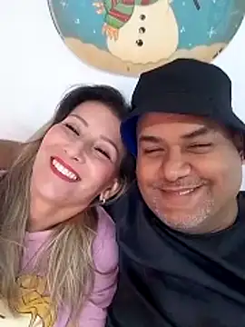 Snapshot of wessAndSandri chatting on February 28, 2026, 10:22 pm wessAndSandri online show from February 28, 2026, 10:22 pm