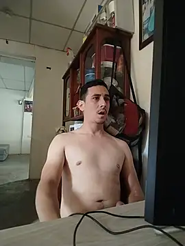 rejypool online show from April 5, 2026, 6:27 pm