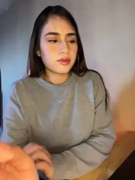 romyamo online show from March 17, 2026, 11:52 pm