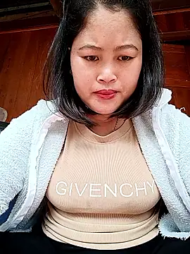 Snapshot of Mayly_Sweet chatting on February 15, 2026, 3:25 am Mayly Sweet online show from February 15, 2026, 3:25 am