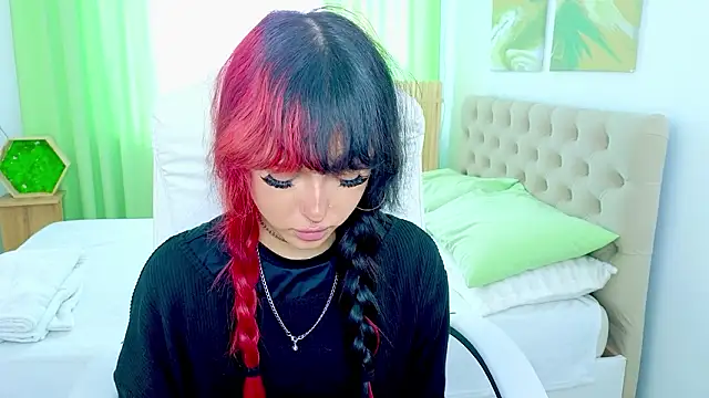   Amiraa online show from March 11, 2026, 11:38 am