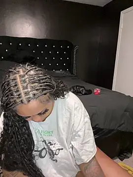 tipheragain online show from April 13, 2026, 10:10 am