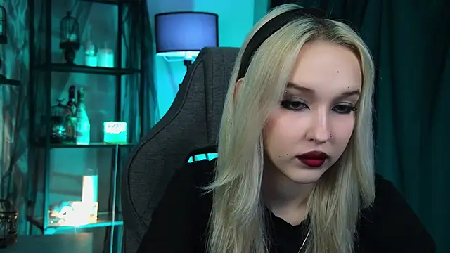 MaoqiBeverly online show from February 21, 2026, 5:25 pm