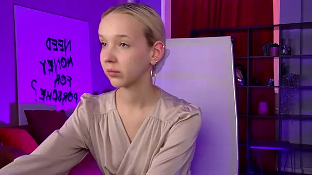 MaoqiBeverly online show from March 11, 2026, 12:00 pm