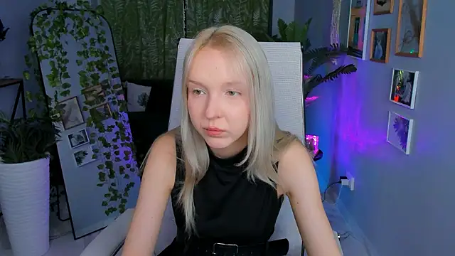 MaoqiBeverly online show from March 27, 2026, 8:37 am