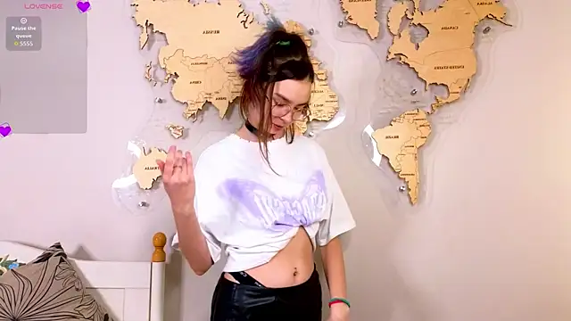 Snapshot of EddieChery chatting on March 5, 2026, 3:08 pm EddieChery online show from March 5, 2026, 3:08 pm