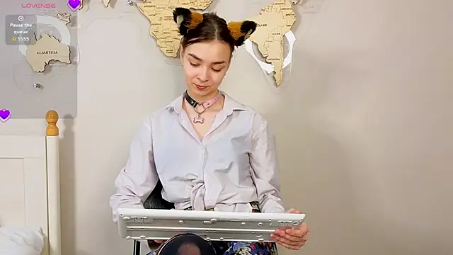 Snapshot of EddieChery chatting on March 15, 2026, 3:07 pm EddieChery online show from March 15, 2026, 3:07 pm