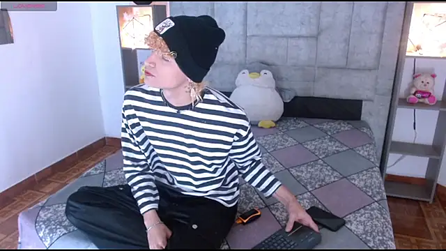 lucke collins22 online show from February 7, 2026, 7:01 am