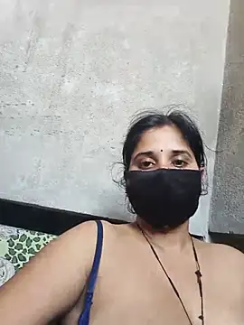 Snapshot of Sexy_khushi19 chatting on June 24, 2026, 4:44 am Sexy khushi19 online show from June 24, 2026, 4:44 am