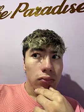 AlexanderCollman2 online show from April 18, 2026, 1:31 am