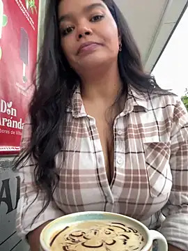 moonhelen online show from March 28, 2026, 10:20 pm